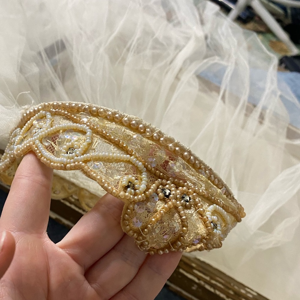 Vintage 1920’s Beaded Crown & Lace Juliet Cap Veil Bridal Veil w/ Short Tulle - Picture 4 of 8